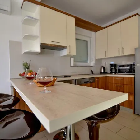 Stella Apartment